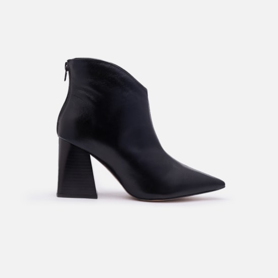 Bota Em Couro
