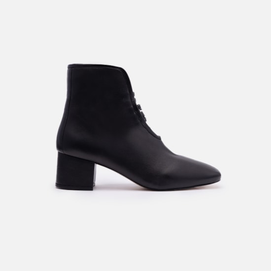 Bota Em Couro