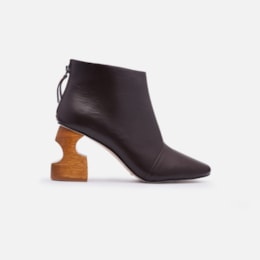 Bota Em Couro