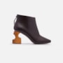 Bota Em Couro