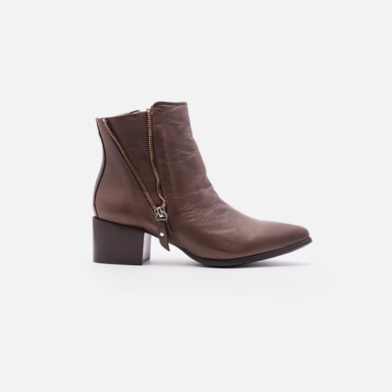 Bota Em Couro