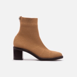 Bota Em Knit