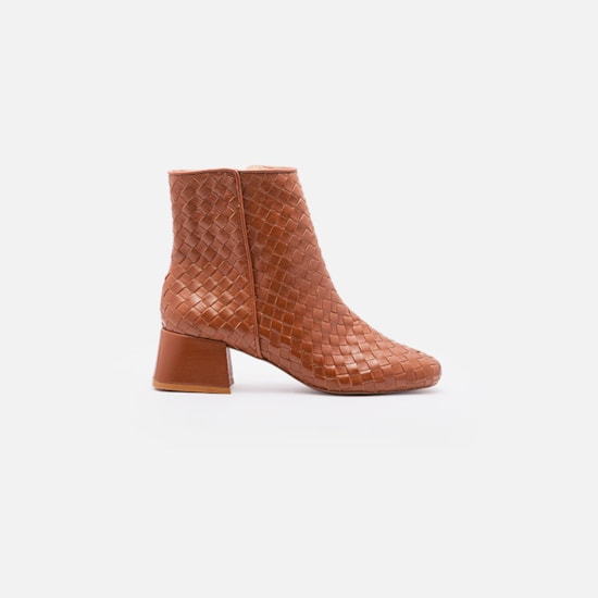 Bota Nina