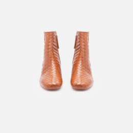 Bota Nina